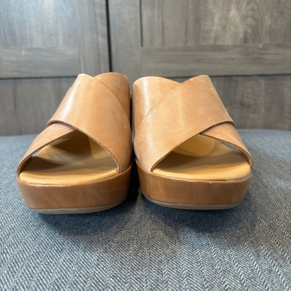 Women's Tan Wedge Sandals - Picture 4 of 12